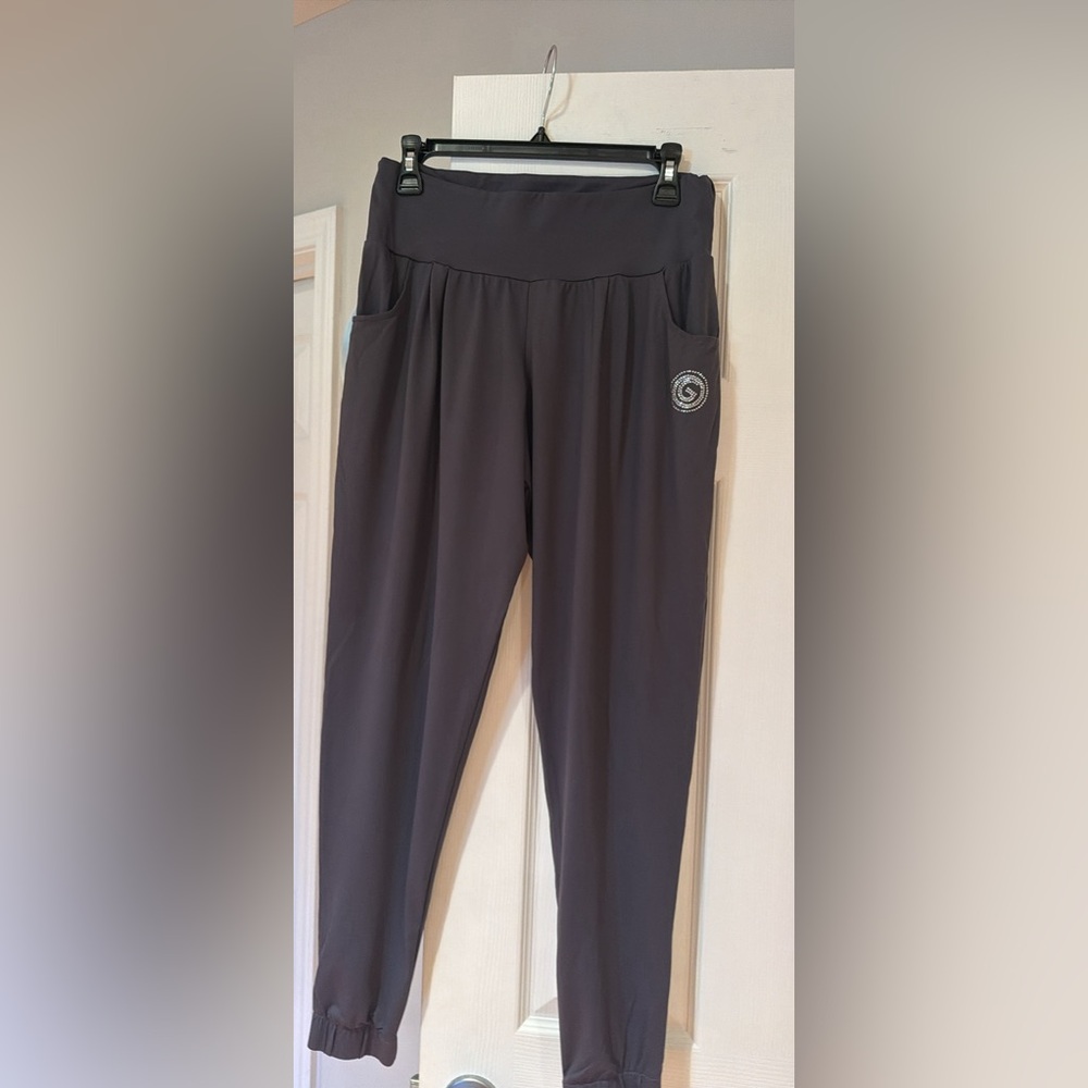 Women’s Active Pants with Rhinestone Detail Sz S
